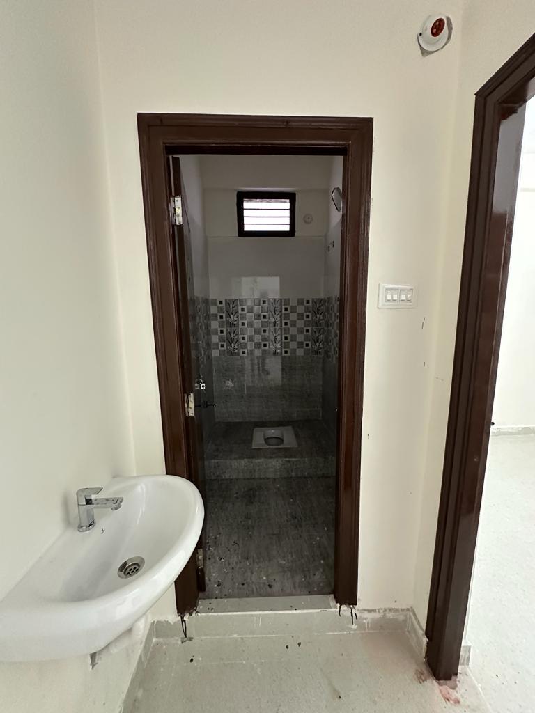 3 BHK FLAT FOR SALE AT UP